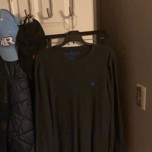 American Eagle thermal shirt